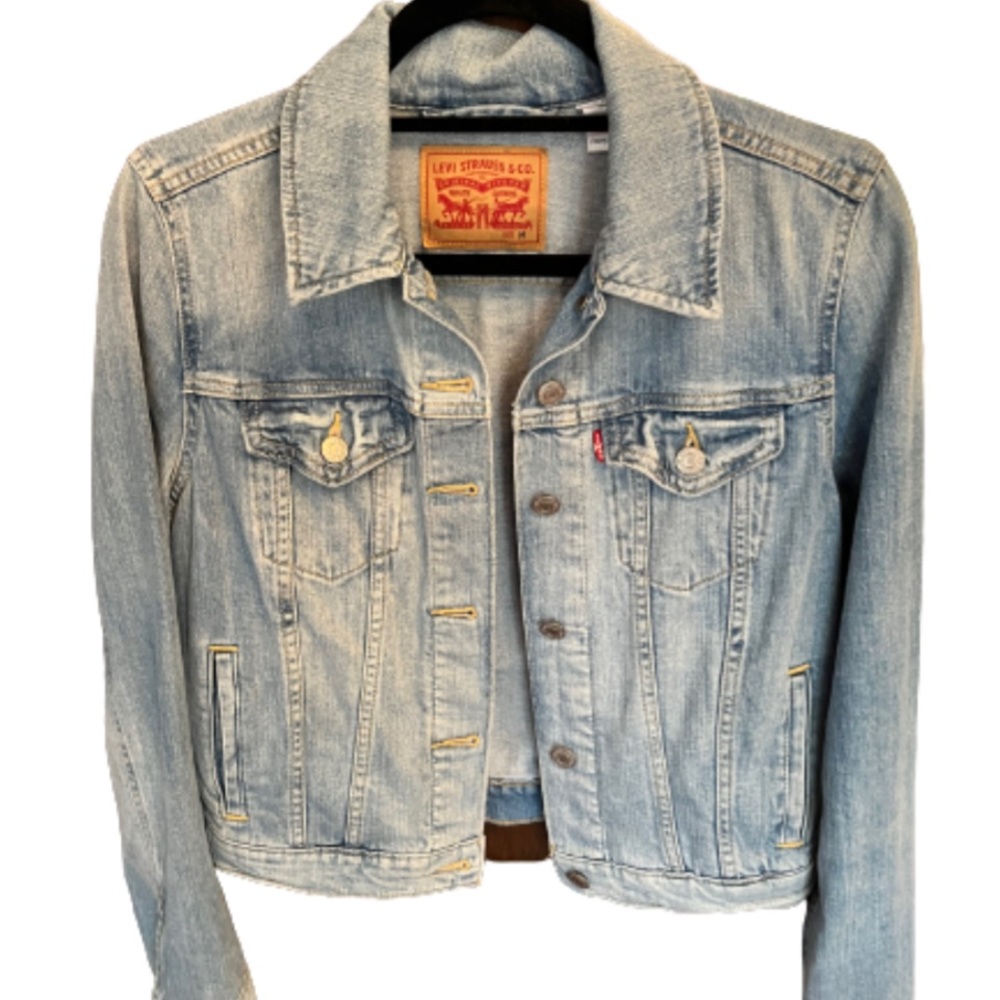 Levi’s original trucker jacket vintage pre owned in good condition.  Ladies M